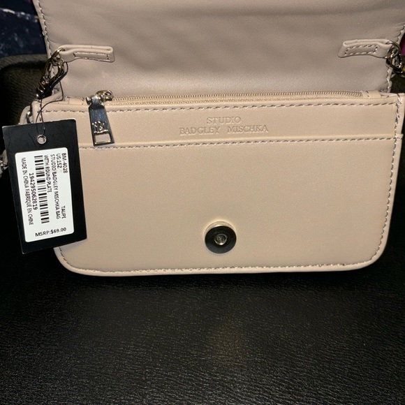 Studio Bagley Mischka Crossbody - Picture 5 of 7